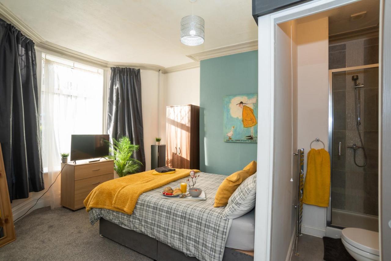Bentley House With En-Suites 크루 외부 사진