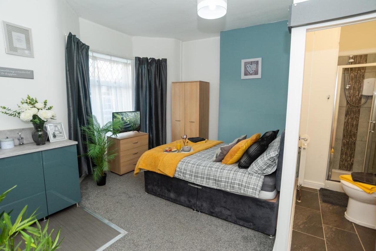 Bentley House With En-Suites 크루 외부 사진