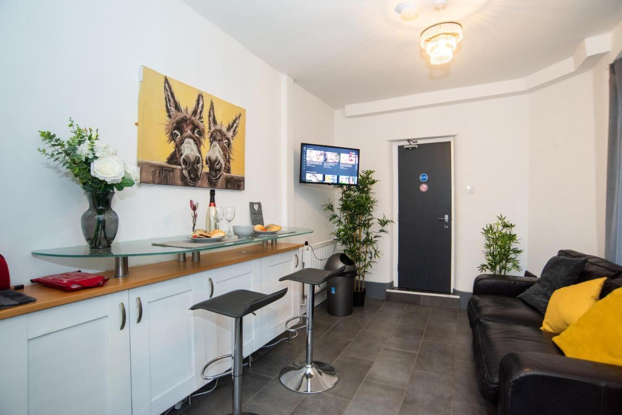Bentley House With En-Suites 크루 외부 사진